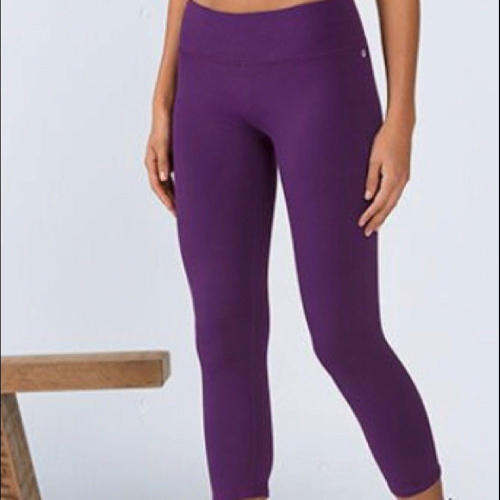Fabletics Salar Solid PowerHold® Capri  Large
